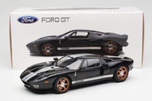 Ford GT Czarny Z Białymi Pasami AUTOart 1:18 73023 Metal — zdjęcie 8 z 8