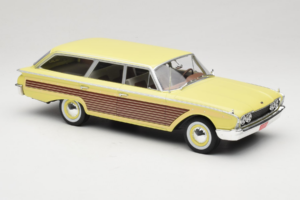 Ford Country Squire Żółty MCG 1:18 MCG18048 Metal — zdjęcie 4 z 6