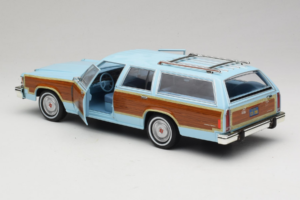 Ford LTD Country Squire Charlie's Angels Movie GreenLight 1:18 19066 Metal — zdjęcie 5 z 8