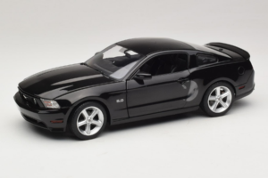 Ford Mustang GT Czarny Drive Movie GreenLight 1:18 13609 Metal