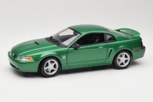 Ford Mustang GT SN95 Zielony Maisto 1:18 50326 Metal