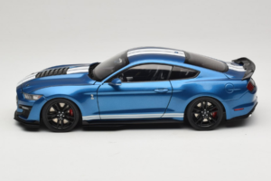 Ford Mustang Shelby GT500 S550 Atlas Blue Metallic IXO 1:18 18RDC244-FO Metal — zdjęcie 4 z 8
