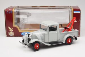 Ford Pick-Up Wrecker Szary Road Signature 1:18 92257 Metal — zdjęcie 8 z 8