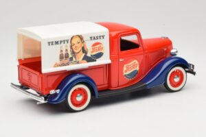 Ford Pickup Truck Pepsi-Cola Solido 1:18 99053 Metal — zdjęcie 3 z 8