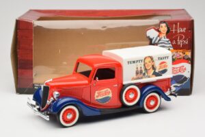 Ford Pickup Truck Pepsi-Cola Solido 1:18 99053 Metal — zdjęcie 8 z 8