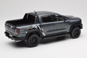 Ford Ranger Raptor Szary Metalik MCG 1:18 MCG18457 Metal — zdjęcie 3 z 6