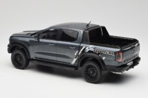 Ford Ranger Raptor Szary Metalik MCG 1:18 MCG18457 Metal — zdjęcie 4 z 6