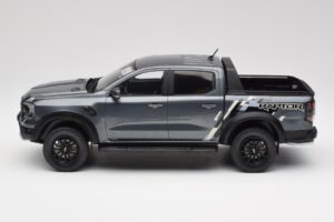 Ford Ranger Raptor Szary Metalik MCG 1:18 MCG18457 Metal — zdjęcie 5 z 6