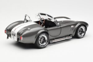 Ford Shelby Cobra 427 S/C Szary Metalik Z Białymi Paskami Kyosho 1:18 08045GRW Metal — zdjęcie 3 z 8