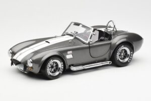Ford Shelby Cobra 427 S/C Szary Metalik Z Białymi Paskami Kyosho 1:18 08045GRW Metal