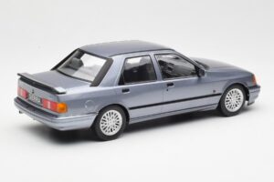 Ford Sierra RS Cosworth Jasnoniebieski MCG 1:18 MCG18174 Metal — zdjęcie 2 z 6