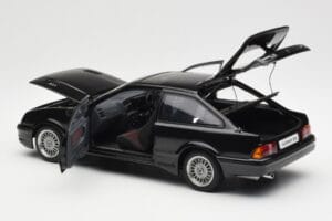 Ford Sierra RS Cosworth Czarny AUTOart 1:18 72861 Metal — zdjęcie 5 z 8