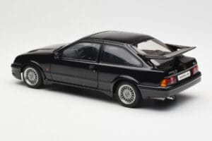 Ford Sierra RS Cosworth Czarny AUTOart 1:18 72861 Metal — zdjęcie 7 z 8