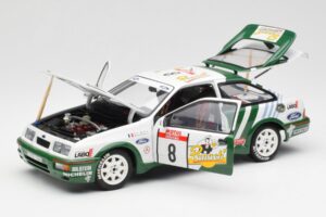 Ford Sierra RS Cosworth #8 D. Auriol / B. Occelli Rally Tour de Corse 1988 AUTOart 1:18 88812 Metal — zdjęcie 2 z 8