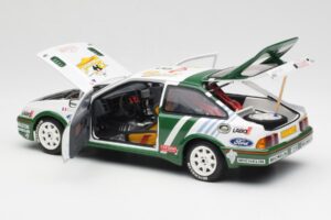 Ford Sierra RS Cosworth #8 D. Auriol / B. Occelli Rally Tour de Corse 1988 AUTOart 1:18 88812 Metal — zdjęcie 5 z 8