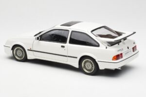 Ford Sierra RS Cosworth Biały AUTOart 1:18 72862 Metal — zdjęcie 7 z 8