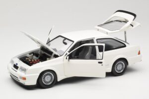 Ford Sierra RS Cosworth Biały Minichamps 1:18 150084000 Metal — zdjęcie 2 z 8