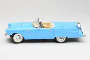 Ford Thunderbird Kabriolet Niebieski Road Signature 1:18 92358 Metal — zdjęcie 4 z 8