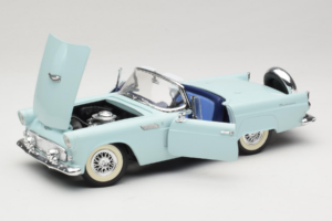 Ford Thunderbird Zielony Revell 1:18 8804-G1 Metal — zdjęcie 2 z 8