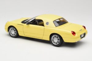 Ford Thunderbird Show Car Żółty Maisto 1:18 50336 Metal — zdjęcie 7 z 8