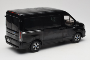 Ford Transit Czarny JMC 1:18 SHRV363CM02JP Metal — zdjęcie 3 z 8