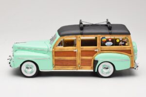 Ford Woody Panel Wagon Miętowy Zielony Road Signature 1:18 20028 Metal — zdjęcie 4 z 8