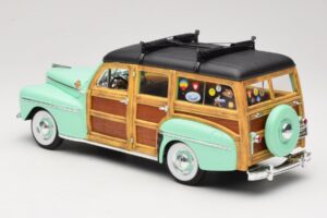 Ford Woody Panel Wagon Miętowy Zielony Road Signature 1:18 20028 Metal — zdjęcie 7 z 8