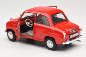 Goggomobil T 250 Czerwony Revell 1:18 8952 Metal — zdjęcie 4 z 7