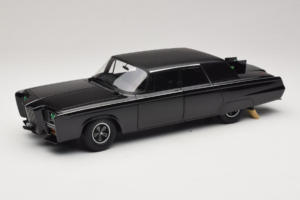 Chrysler Imperial Black Beauty Green Hornet TV Series AUTOart 1:18 71546 Metal