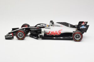 Haas VF-20 #8 R. Grosjean Bahrain GP 2020 Minichamps 1:18 110201508 Metal — zdjęcie 3 z 6