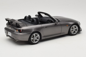 Honda S2000 AP2 Type S Moon Rock Metallic MotorHelix 1:18 M85111 Metal — zdjęcie 4 z 9