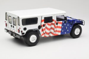 Hummer H1 AM General Gore-Lieberman Humvee America Exoto 1:18 1807 Metal — zdjęcie 3 z 8