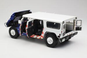 Hummer H1 AM General Gore-Lieberman Humvee America Exoto 1:18 1807 Metal — zdjęcie 5 z 8