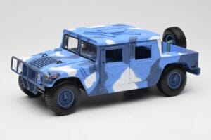 Hummer H1 Humvee Niebieski & Biały Motormax 1:18 73157 Metal