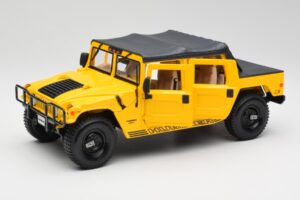 Hummer H1 Soft Top Żółty Maisto 1:18 56041 Metal — zdjęcie 2 z 8