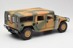 Hummer H1 Station Wagon Military Maisto 1:18 56049 Metal — zdjęcie 3 z 8