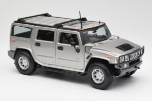 Hummer H2 Srebrny Maisto 1:18 7449569 Metal — zdjęcie 6 z 8