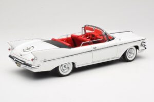 Imperial Crown Kabriolet Biały Road Signature 1:18 20138 Metal — zdjęcie 3 z 8