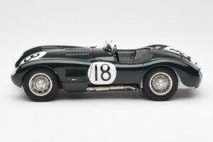 Jaguar C-Type #18 T. Rolt / D. Hamilton 24 Hours of Le Mans Winner 1953 CMC 1:18 M-195 Metal — zdjęcie 3 z 6