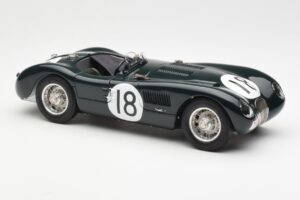 Jaguar C-Type #18 T. Rolt / D. Hamilton 24 Hours of Le Mans Winner 1953 CMC 1:18 M-195 Metal — zdjęcie 4 z 6