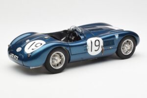 Jaguar C-Type #19 J. Stewart Ecurie Ecosse Goodwood Members Meeting 1954 CMC 1:18 M-192 Metal — zdjęcie 2 z 6