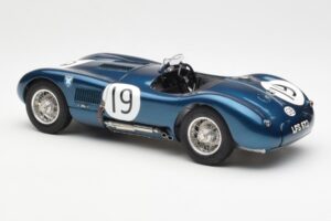 Jaguar C-Type #19 J. Stewart Ecurie Ecosse Goodwood Members Meeting 1954 CMC 1:18 M-192 Metal — zdjęcie 5 z 6
