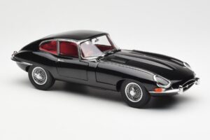 Jaguar E-Type 3.8 Series 1 Czarny Kyosho 1:18 08954BK Metal — zdjęcie 6 z 8