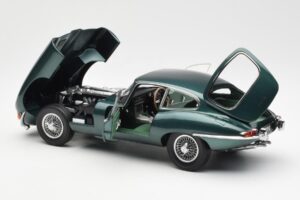 Jaguar E-Type 3.8 Series 1 Ciemny Zielony Kyosho 1:18 08954DG Metal — zdjęcie 5 z 8