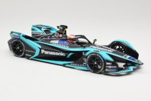 Jaguar I-Type 3 Panasonic Jaguar Racing #3 N. Piquet Jr. Formula E Season 5 2019 Minichamps 1:18 114180003 Metal — zdjęcie 4 z 6