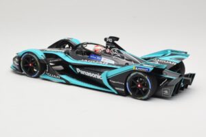 Jaguar I-Type 3 Panasonic Jaguar Racing #3 N. Piquet Jr. Formula E Season 5 2019 Minichamps 1:18 114180003 Metal — zdjęcie 5 z 6