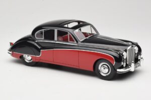 Jaguar Mk VIII Czarny & Ciemnoczerwony BoS Models 1:18 BOS408 Żywica — zdjęcie 4 z 6