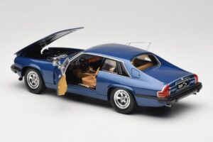 Jaguar XJ-S Niebieski Road Signature 1:18 92658 Metal — zdjęcie 6 z 8