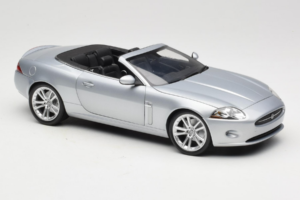 Jaguar XK X150 Kabriolet Srebrny Minichamps 1:18 153130533 Metal — zdjęcie 6 z 8