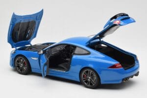 Jaguar XKR-S X150 French Racing Niebieski AUTOart 1:18 73641 Metal — zdjęcie 5 z 8